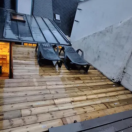 Hébergement de vacances Location *